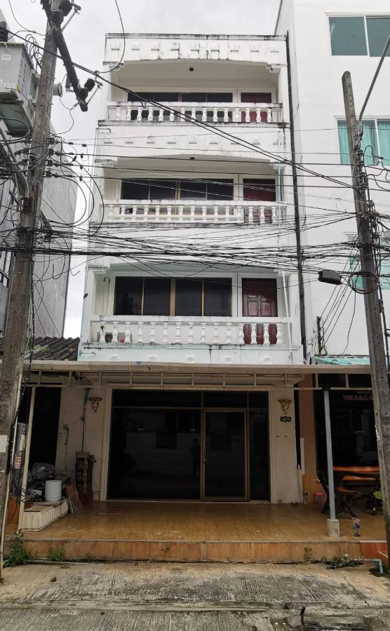 Go Inn Patong Beach Экстерьер фото
